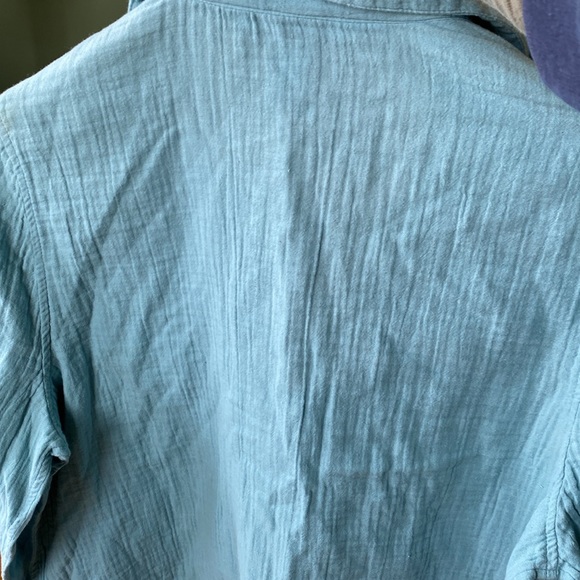 New women’s crinkled button front shirt, size PL - Picture 10 of 10